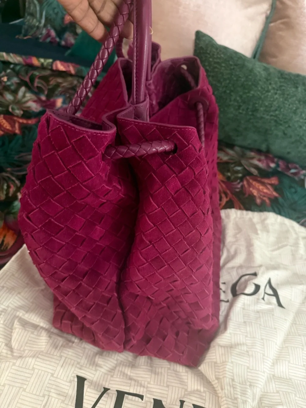 Bottega Veneta Fuchsia Woven Drawstring Tote - Picture 5 of 6